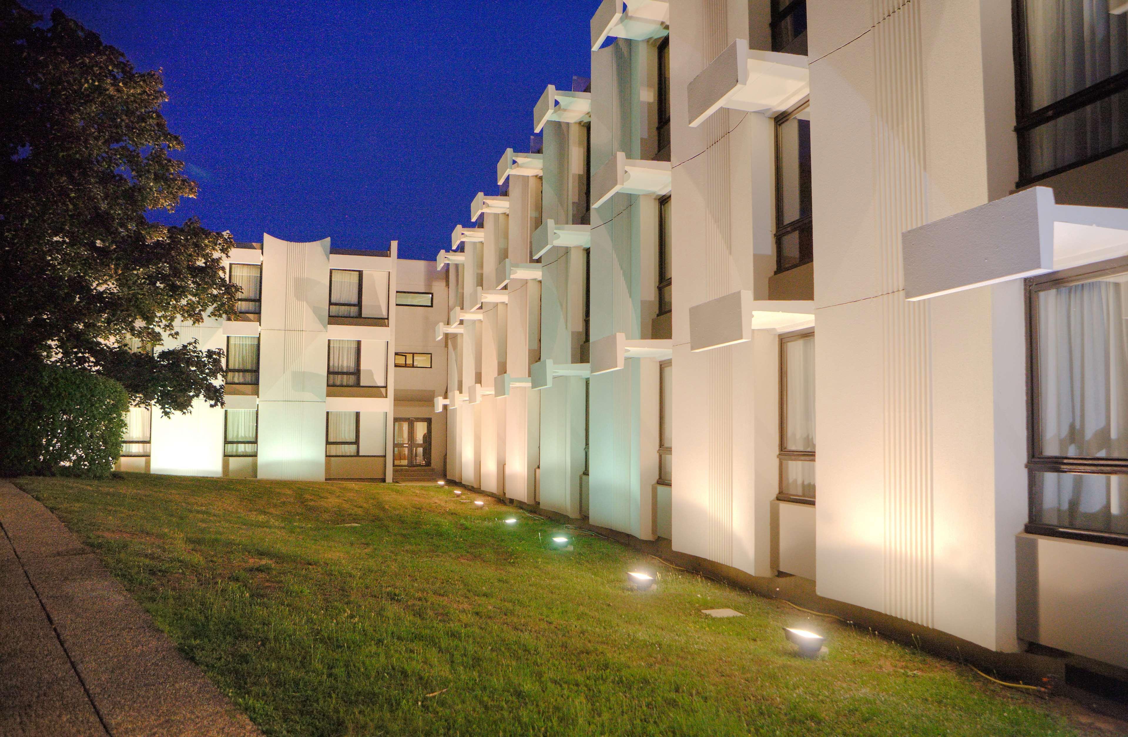 Best Western Porte Du Forez Андрезьё-Бутеон Экстерьер фото