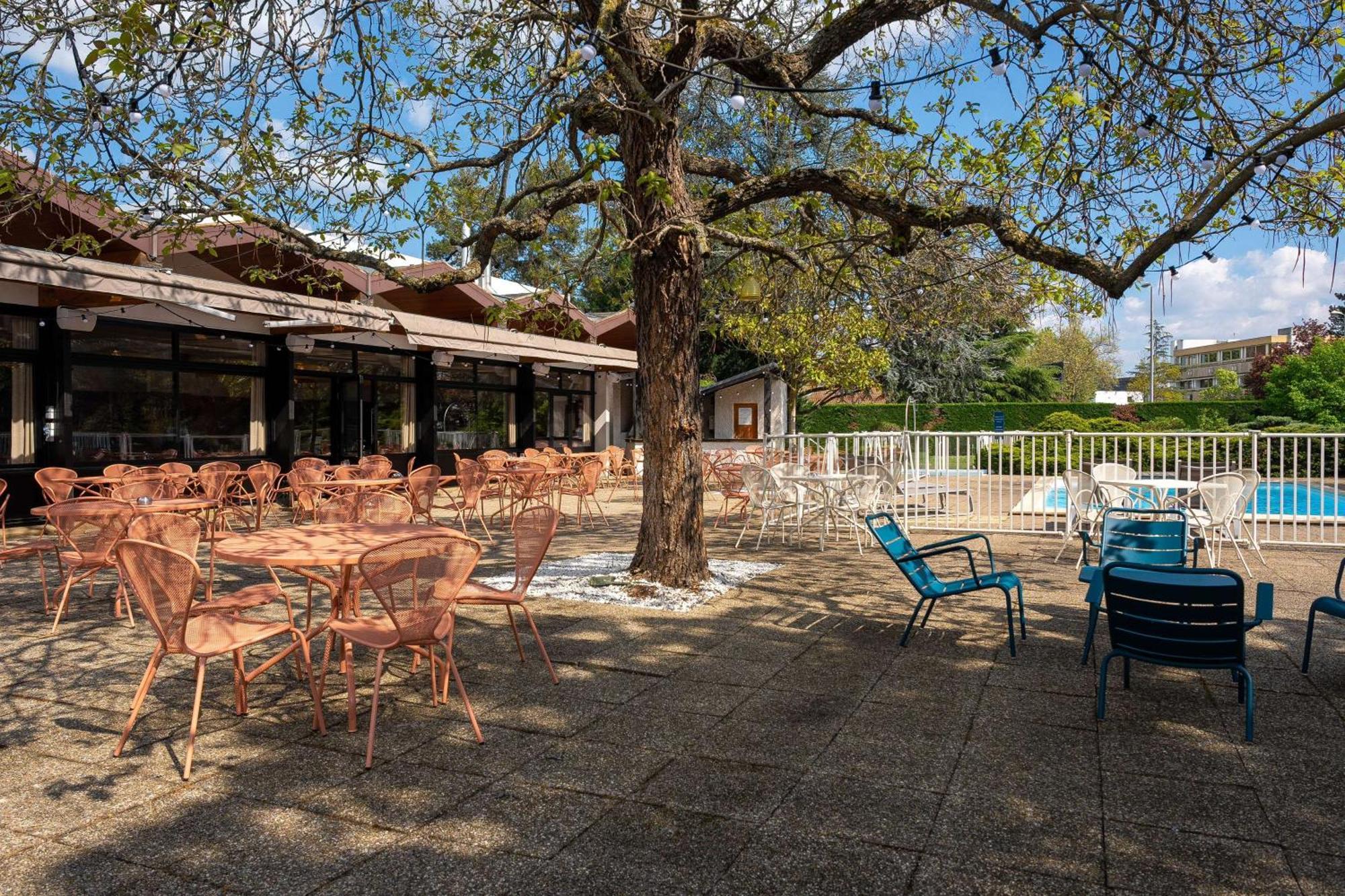 Best Western Porte Du Forez Андрезьё-Бутеон Экстерьер фото